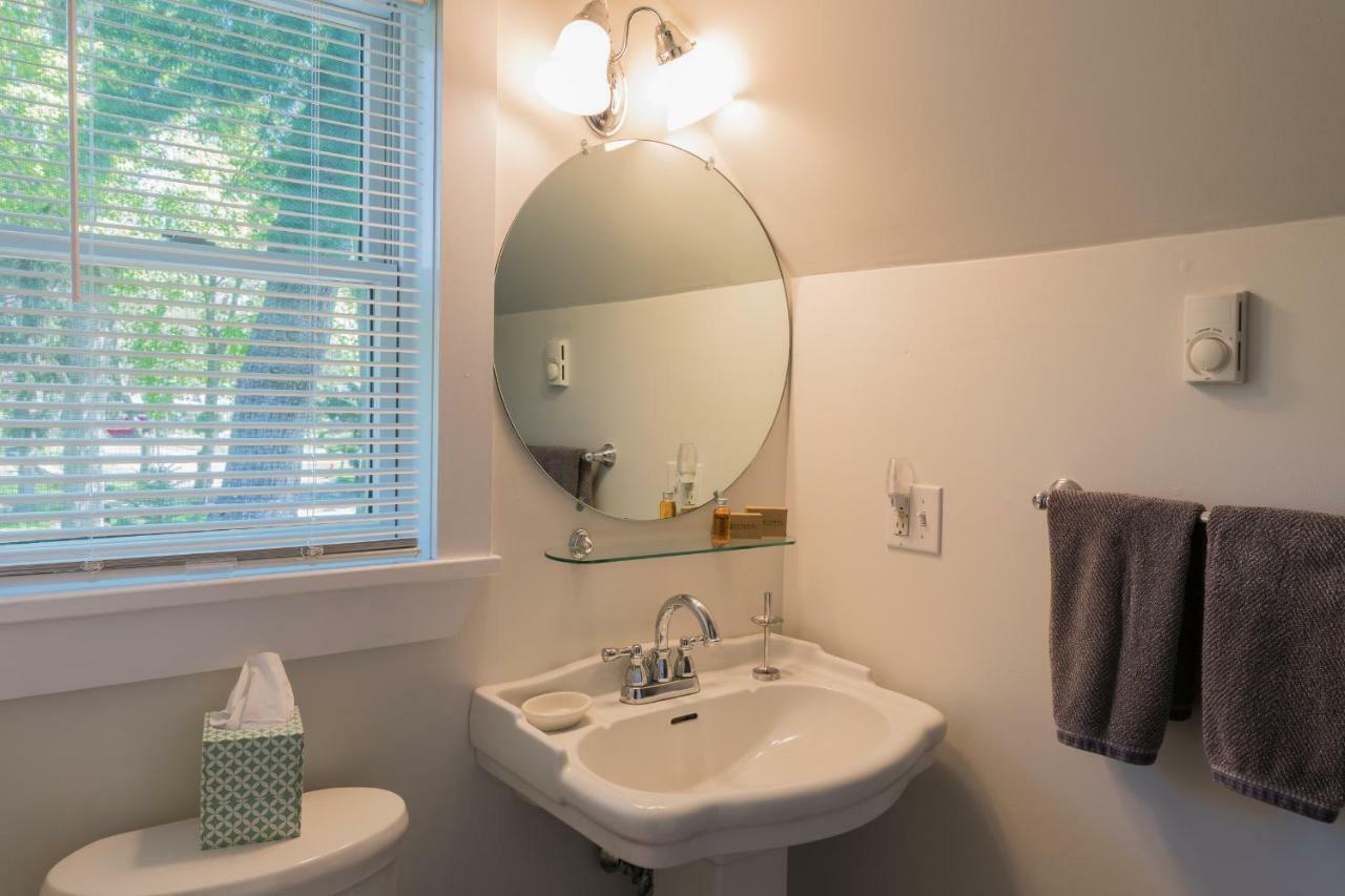 Appartamento The Carriage House Loft Kingston Esterno foto